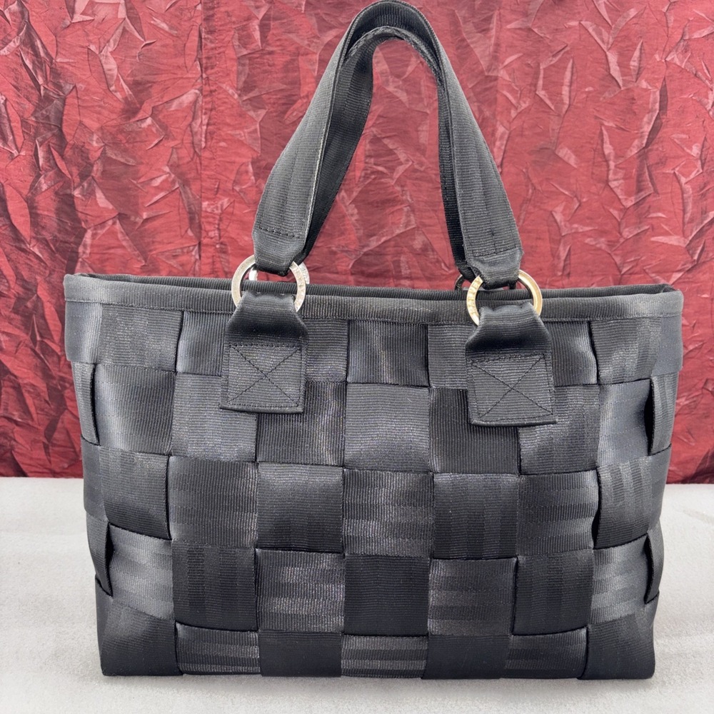 Harveys Original Seatbelt Black Shoulder Bag 4 Carriage Rings Double Belt Handle - Picture 3 of 16